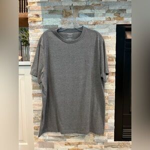 Men’s size Large American Eagle short-sleeve t-shirt.